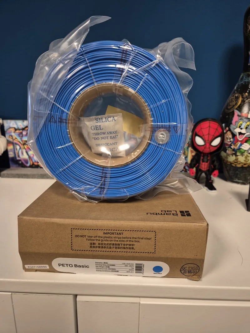 PETG Basic - (Marineblauw) - 3D Printer Filament - 1.75mm - 1kg - Premium Kwaliteit Refill van Bambu Lab in Donkerblauw – productfoto