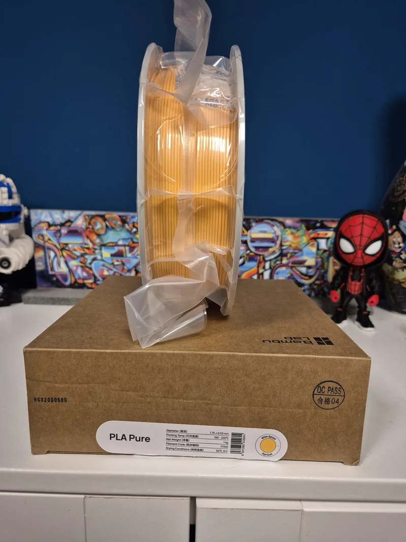 PLA Pure - (Abrikoos) - 3D Printer Filament - 1.75mm - 1kg - Inclusief Herbruikbare Spoel van Bambu Lab in Apricot – productfoto