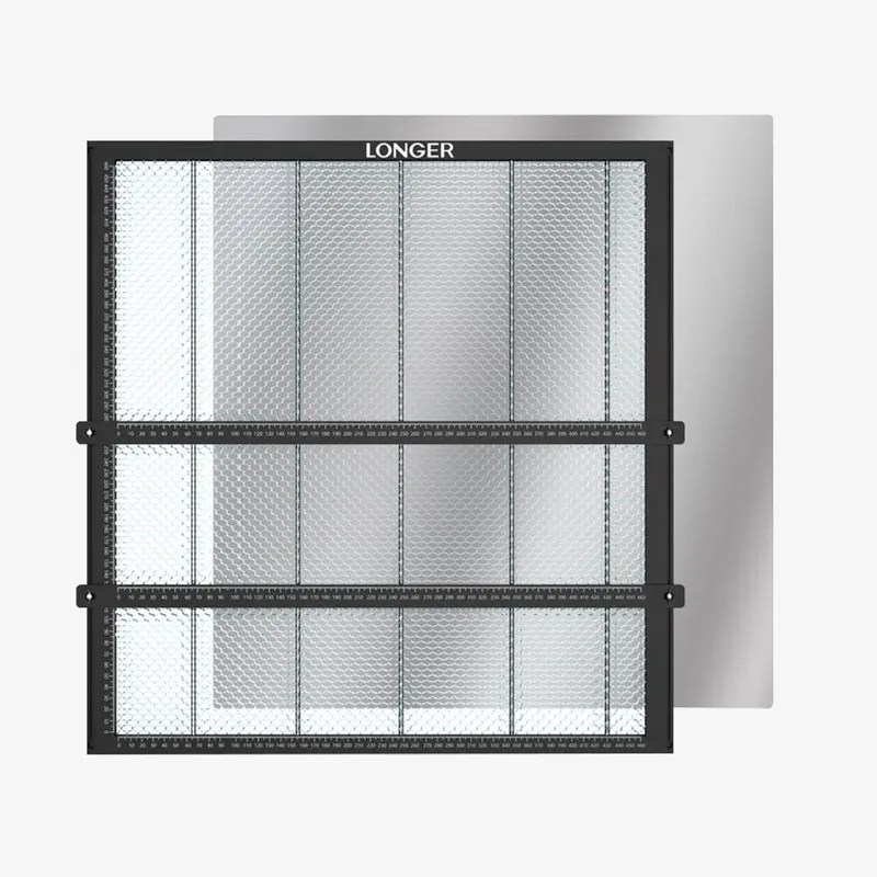 Honingraat Lasersnijbasis met Klemmen 500x500 mm – Versterkt Staal – Antirook & Warmteafvoer – Geschikt voor Lasergraveermachines 400x400 & 500x500 van Longer – productfoto