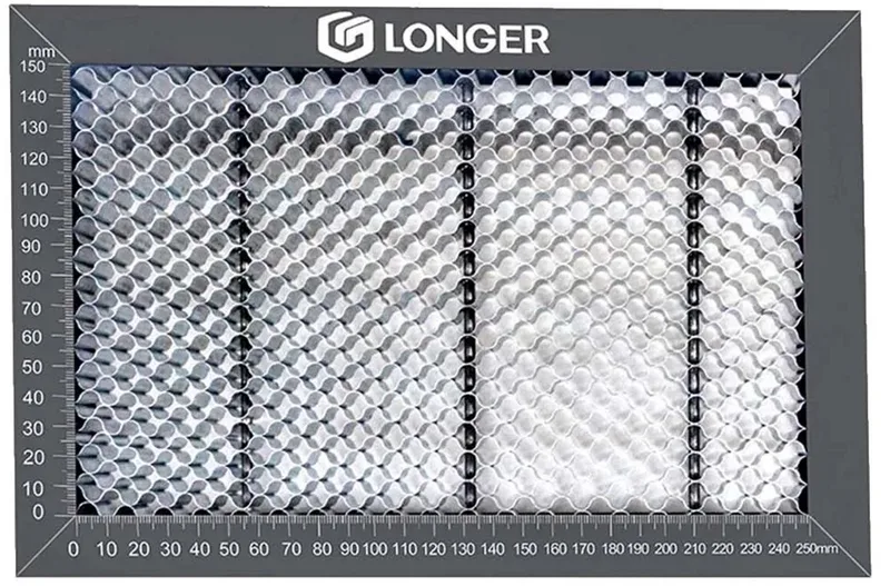 Honingraat Werkplaat 300×200mm – Laser Graveer Accessoire – Aluminium – Snijbescherming & Snelle Rookafvoer – Voor Hout, Acryl en Leer van Longer – productfoto